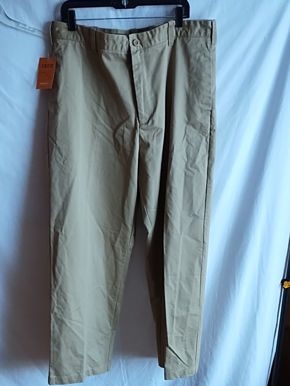 Izod Men’s Tan Chino Pants